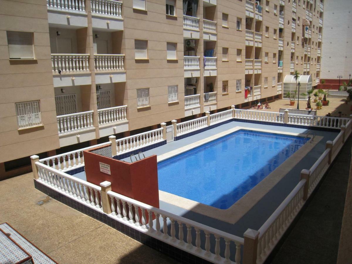 Apartamento Pascual Torrevieja Esterno foto